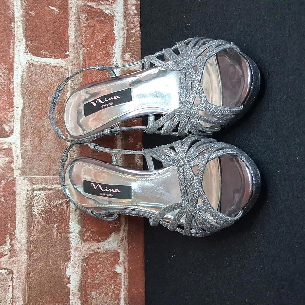 Nina New York Heels Womens Size 7.5 Silver Sparkle Strappy - Picture 4 of 5